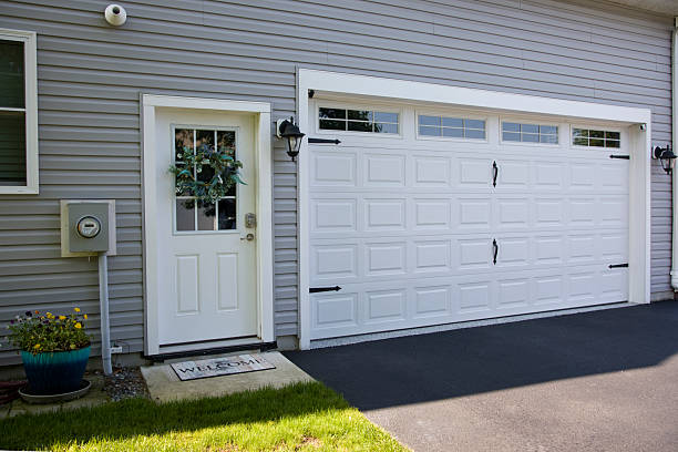 24/7 Emergency Garage Door Panel Replacement experts in West Falmouth, MA